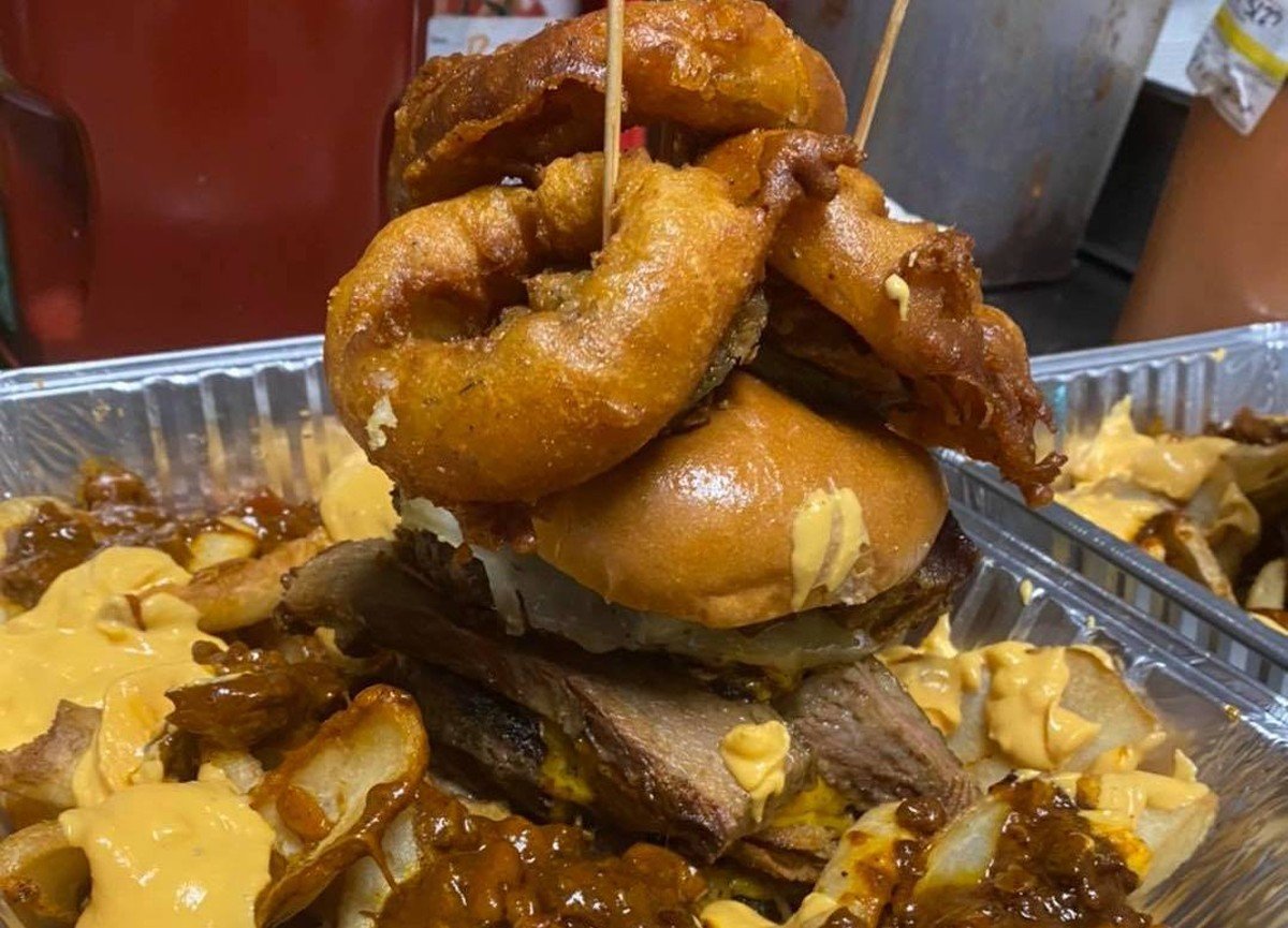 "The Greatest" Challenge Burger at Four Pegs