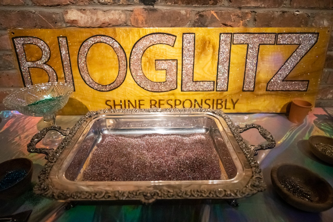 A table set up in the back of the room had plenty of BioGlitz biodegradable glitter for guests to apply.