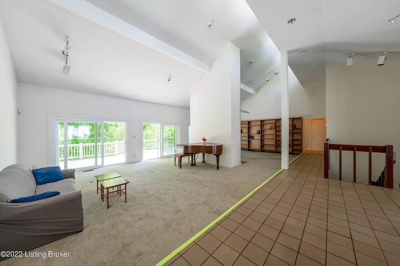 If You Buy this $500k &#145;70s Ranch in Louisville, You&#146;ll Get $20k to Redecorate it [PHOTOS]