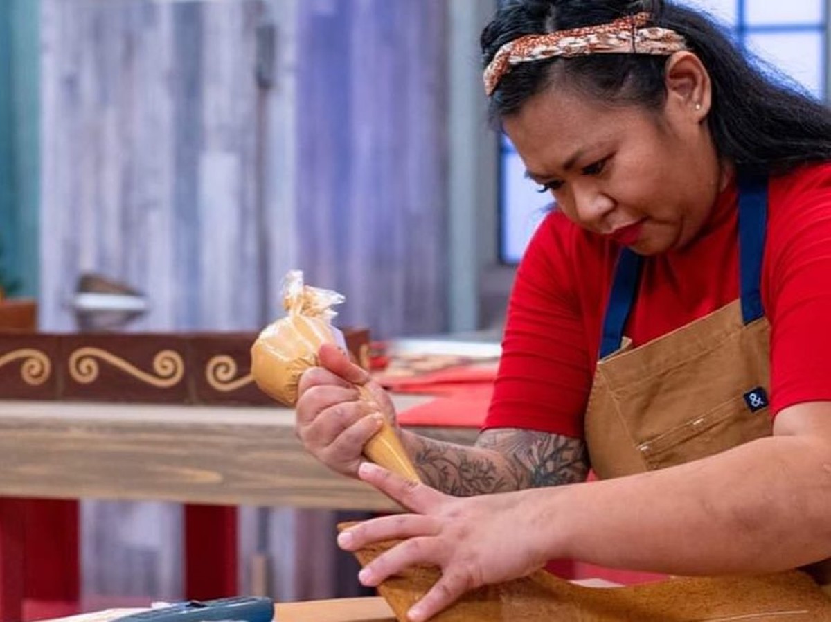 Chef Nokee Bucayu wins gold in Food Network Holiday Baking Championship: Gingerbread Showdown