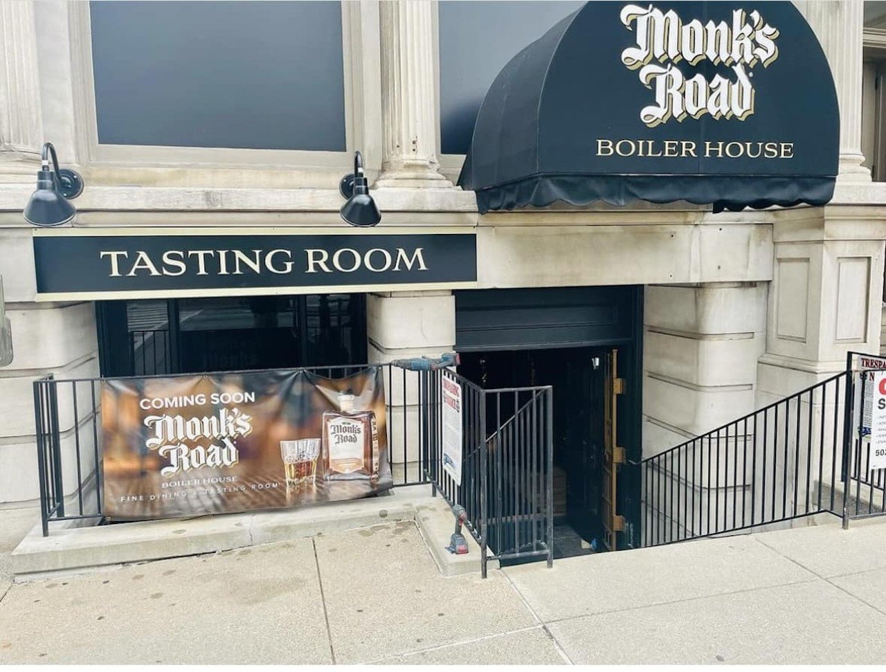 Louisville's Monk's Road's Grown And Sexy Vibe Serves The Selective Sippers And Stylish Saveurs