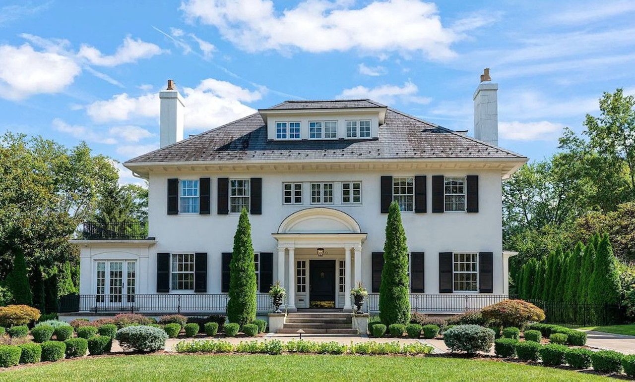 PHOTOS: This Highlands Renaissance Mansion With A Large Pool Is Blocks From Bardstown Road