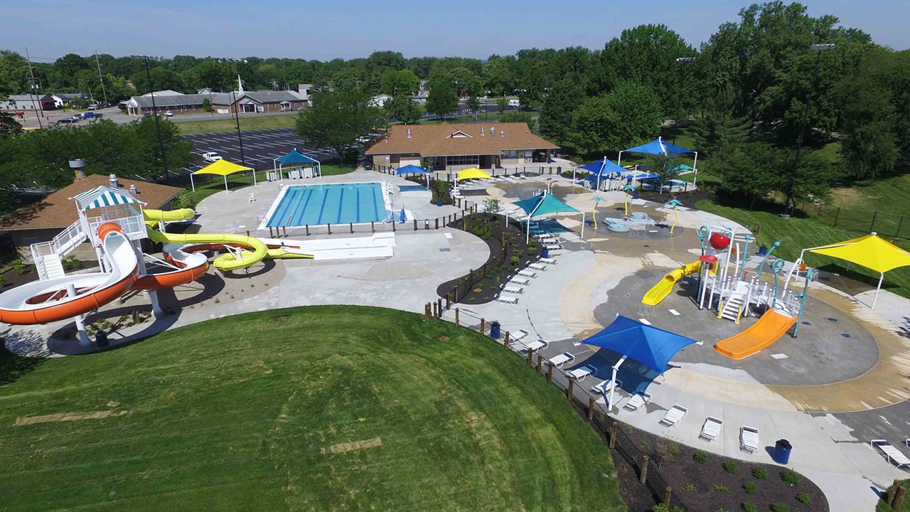 Clarksville Cove
800 S. Clark Blvd 
This Indiana aquatic center has splash pads, two slides, a pool, a cafe and a private party area that you can reserve. Admission for Indiana residents is $8, the out of state rate is $16 and the rate for 2 years and younger is $2, but it includes a swim diaper.  Season passes are also available. Photo via  Clarksville Cove