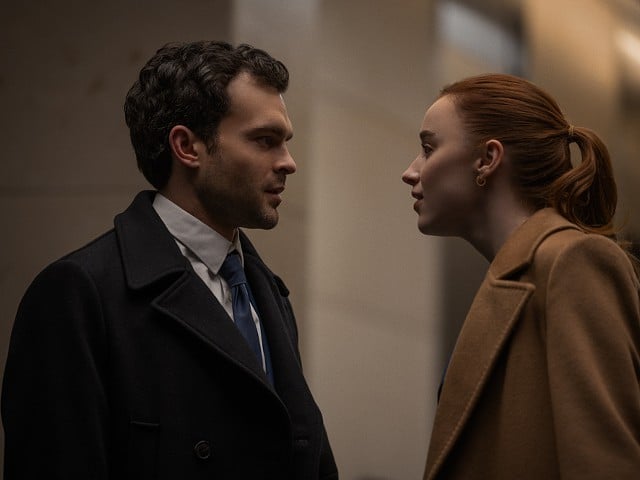 From left: Alden Ehrenreich as Luke and Phoebe Dynevor as Emily in "Fair Play."