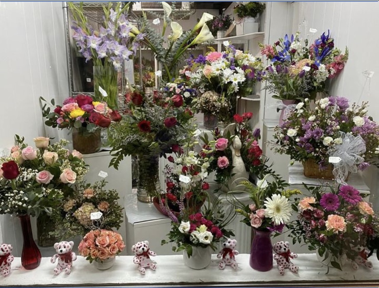 14. Nance Floral Shoppe  
624 E. Spring Street, New Albany, IN
Nance Floral Shoppe has been a staple Southern Indiana florist around for over 100 years. They offer delivery to surrounding areas, including Louisville, as well as an extensive line of florals, gifts and plants.