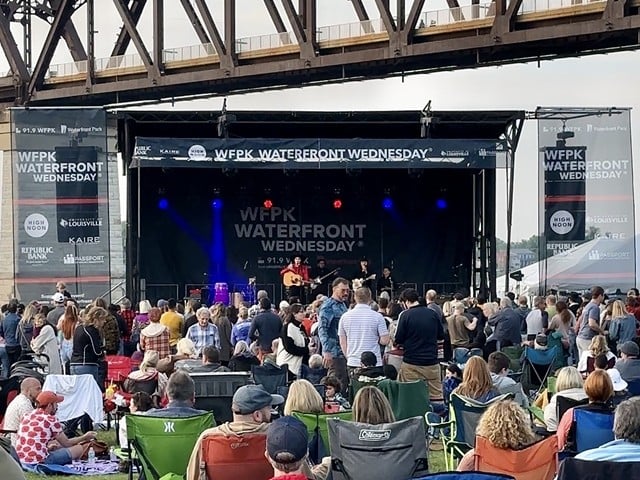 WEDNESDAY, APRIL 24
WFPK Waterfront Wednesday featuring: Phosphorescent, Dehd, and Tyrone Cotton
Big Four Lawn at Waterfront Park1101 River Rd | lpm.org/music | Free | 6 p.m. | All ages91.9 WFPK’s Waterfront Wednesday returns for its 22nd season in grand style when Nashville-based Americana singer/songwriter Matthew Houck, (better known as Phosphorescent), headlines this stacked
bill that also includes Chicago based indie rock trio Dehd, and local blues legend Tyrone Cotton, (who’s album, “Man Like Me”, was called a “masterpiece” and “easily one of the greatest albums ever to come out of Louisville” by LEO Weekly). Bring the kids and visit Waterfront KidsDay, a dedicated area for kids and families to do hands-on activities. The lawn open at 5 p.m., and music begins promptly at 6 p.m.