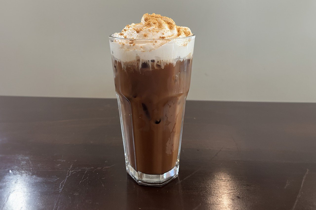 S’mores Cold BrewSafai CoffeeMocha hazelnut cold brew and toasted marshmallow cold foam, topped with cookie crumble.