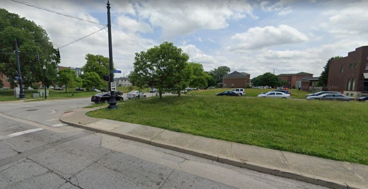  NuLu (for free, at least) 
If you love having to verrrrrrrrry slowly back out of a parking spot where you can&#146;t even see behind your car, hoping and praying that another driver does see you before you get too far out into the street, you&#146;ll love parking in NuLu!
Photo via Google Street View
