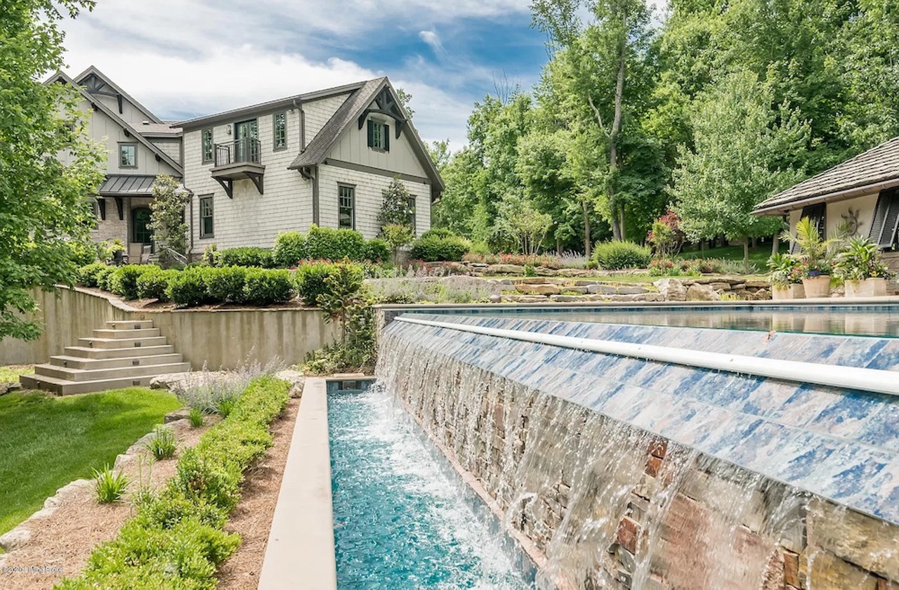 This $5.2 Million Prospect Home Has An Infinity Pool And Nice Flow Throughout [PHOTOS]