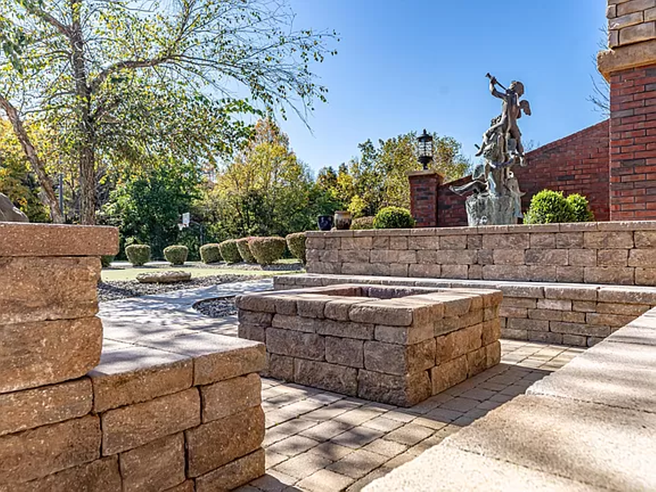 This Estate Has To Be The Most Luxurious House In All Of Louisville