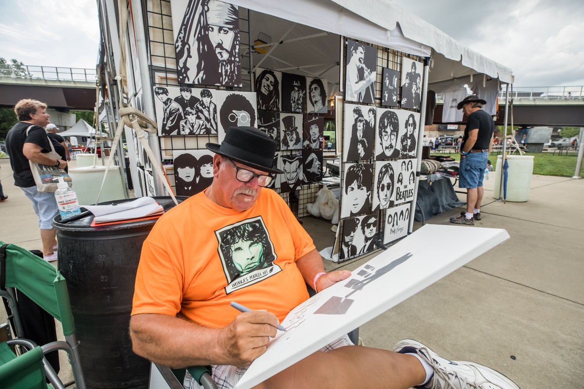 Artistic fans like Mike Czerwonka with Wonka's Marker Art showcased their talents.
