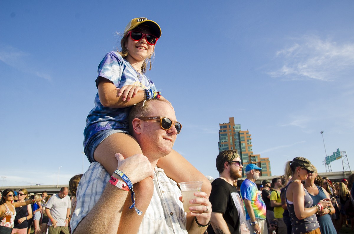A dad and his daughter watching Death Cab [photo by Nik Vechery] - Nik Vechery