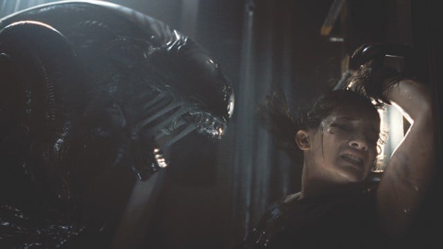 [Under 21] Even With A New Cast, "Alien: Romulus" Thrives On Stunning CGI And Puppetry (2)