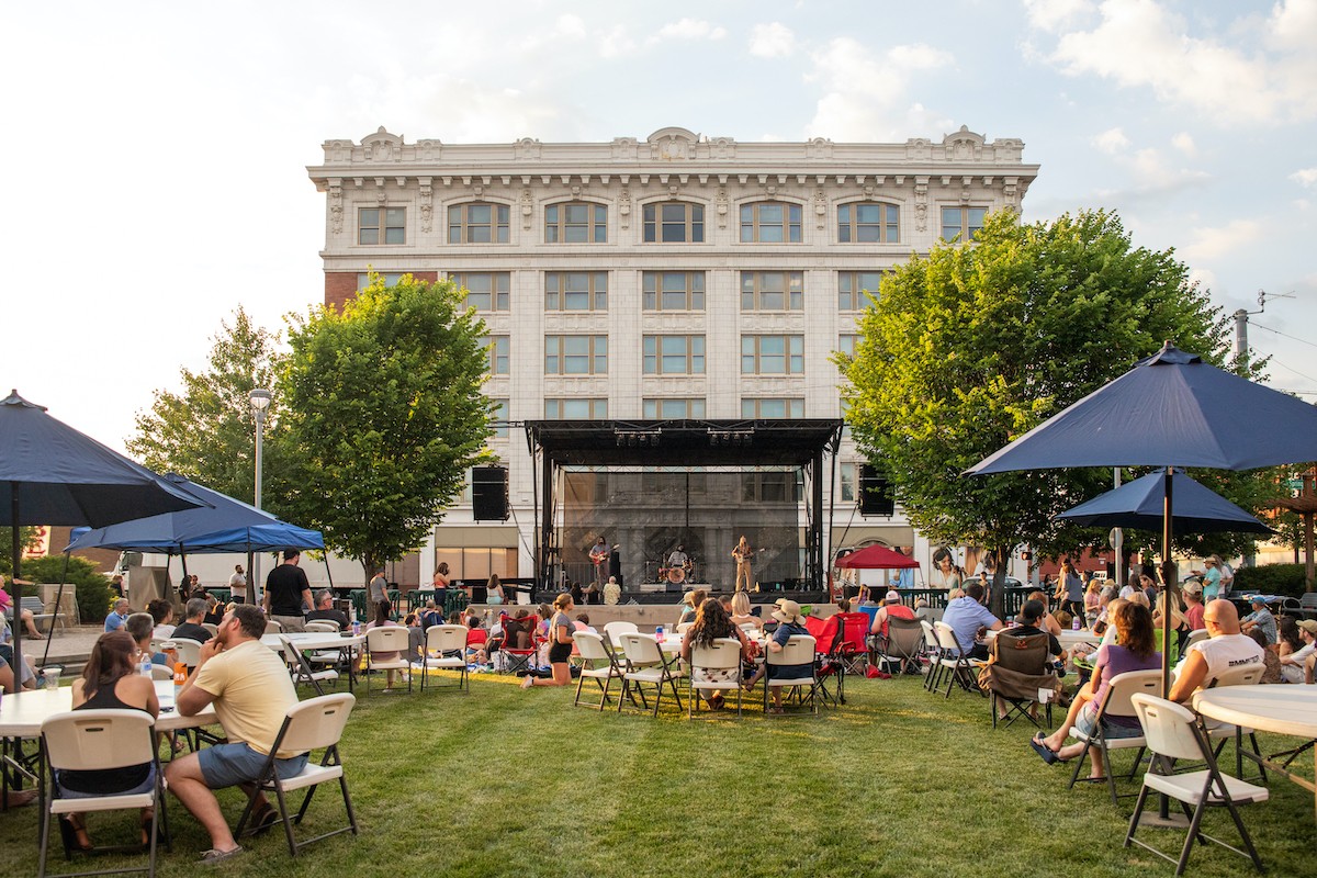 New Albany&#146;s Bicentennial Park Summer Concert Series has a chill, neighborhood-festival feel.